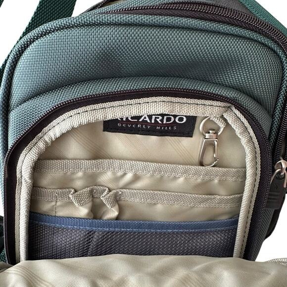 Ricardo Beverly Hills Luggage Canvas Shoulder Carry On Bag - Picture 11 of 14